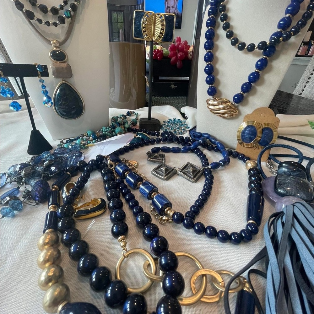 Vintage Jewelry lot 17 Blue pieces
